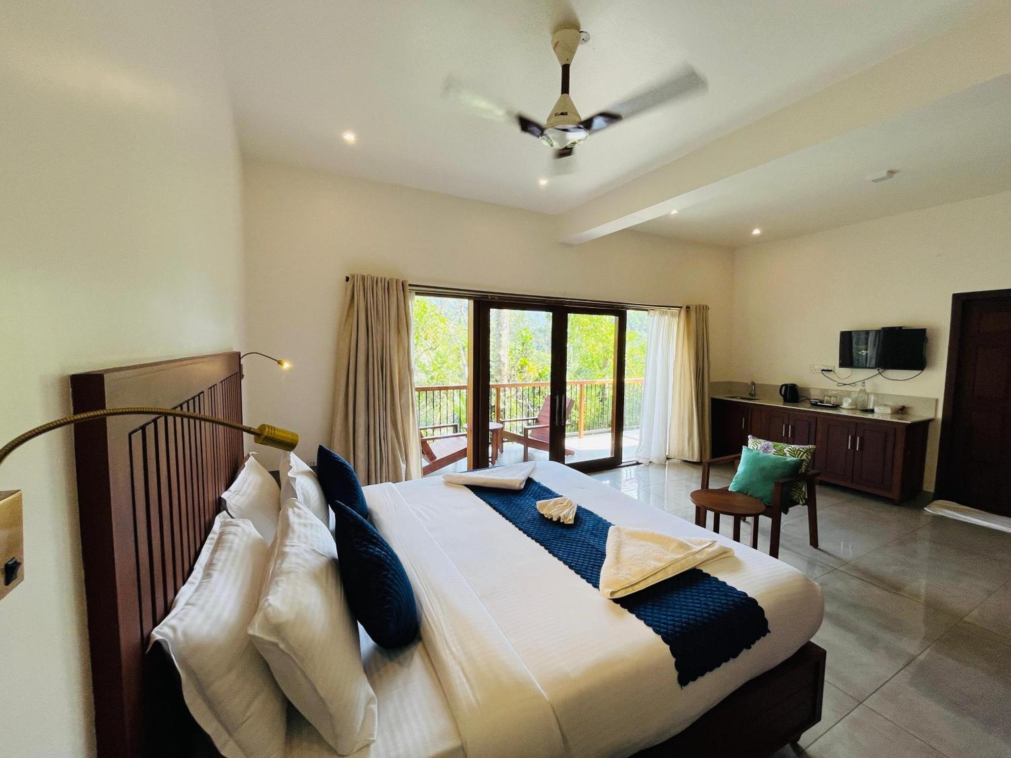 Villa Lush Acres à Thekkady Extérieur photo