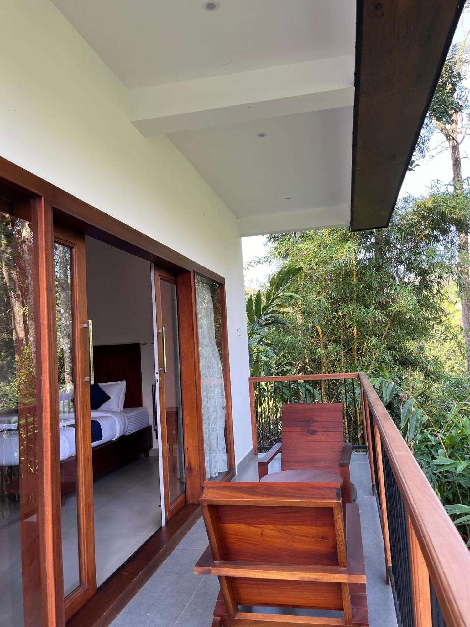 Villa Lush Acres à Thekkady Extérieur photo