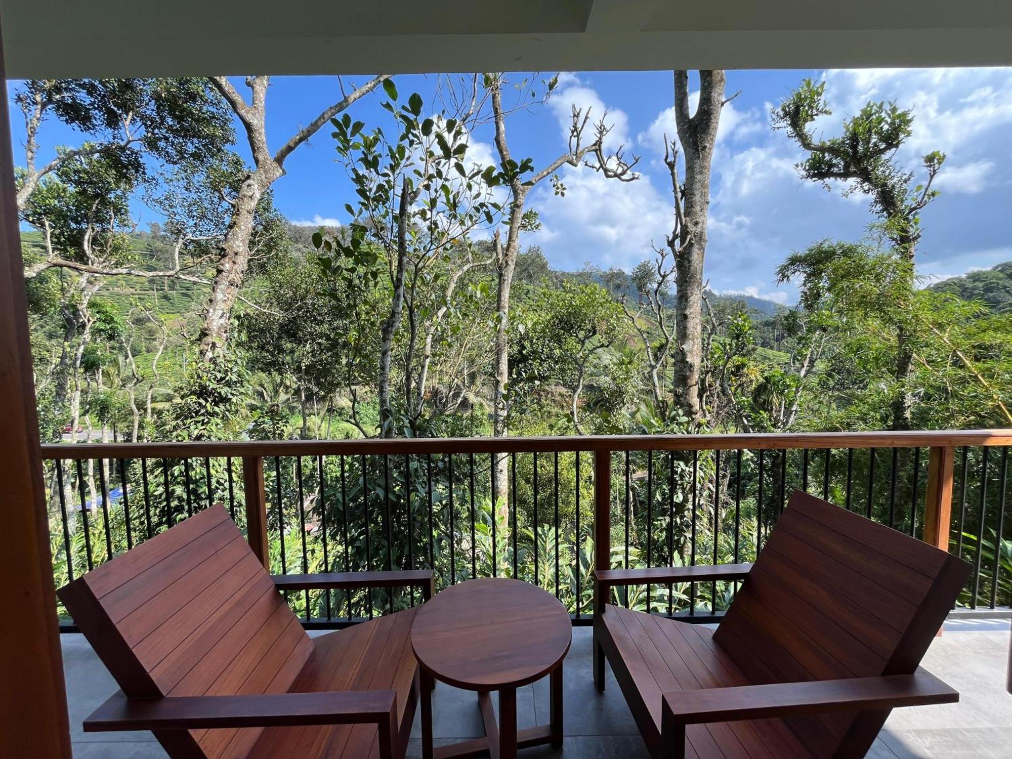 Villa Lush Acres à Thekkady Extérieur photo