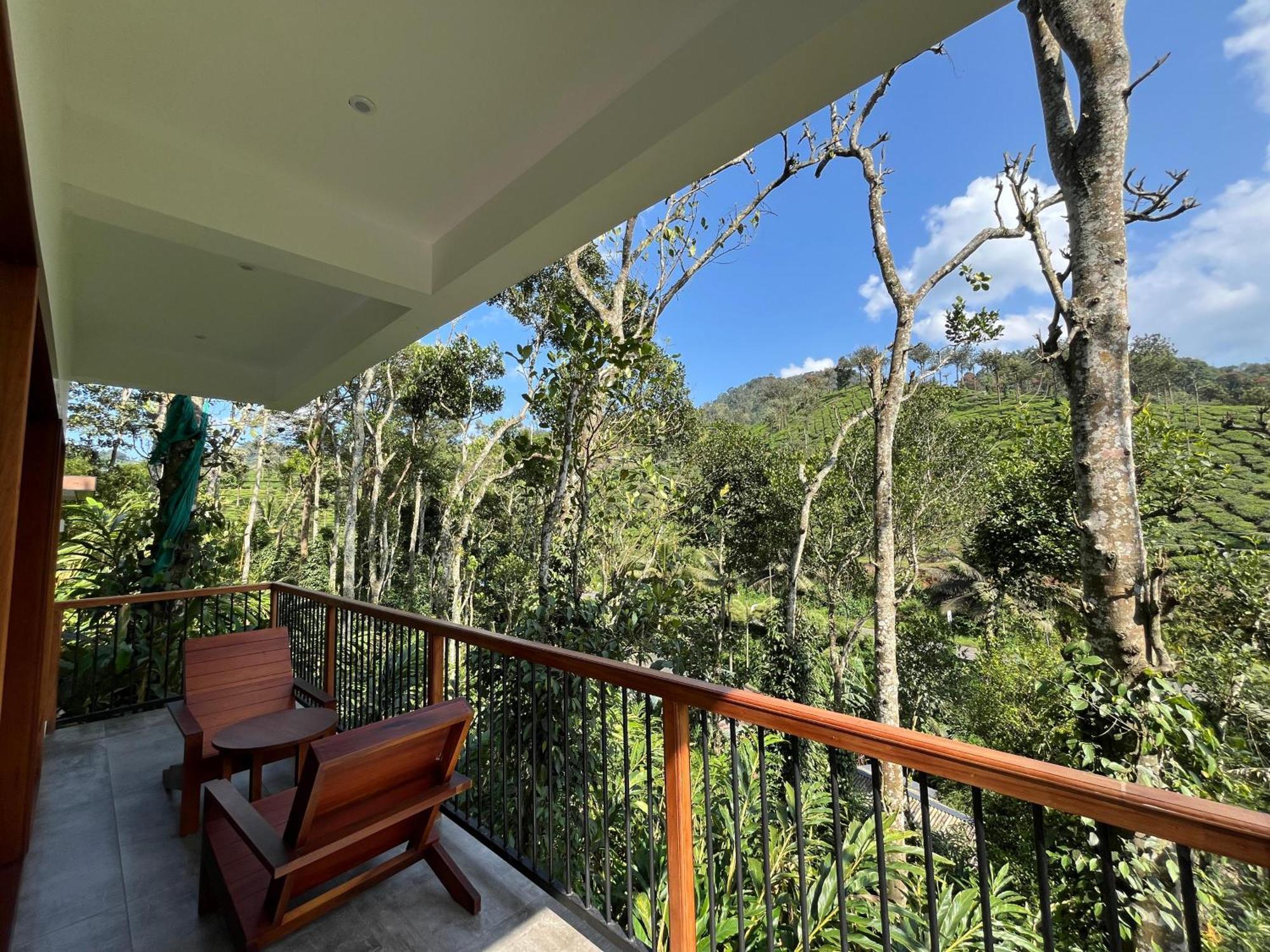 Villa Lush Acres à Thekkady Extérieur photo