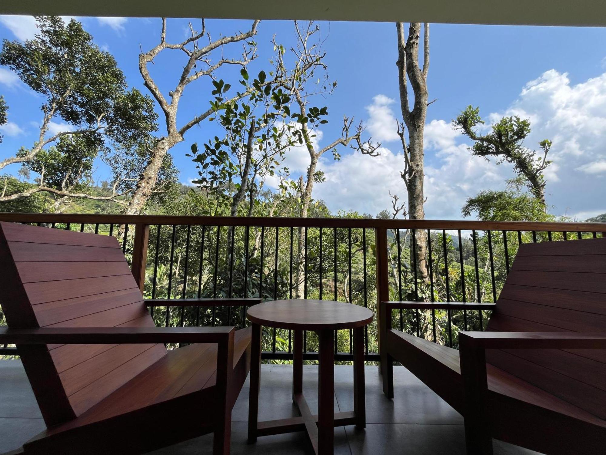 Villa Lush Acres à Thekkady Extérieur photo