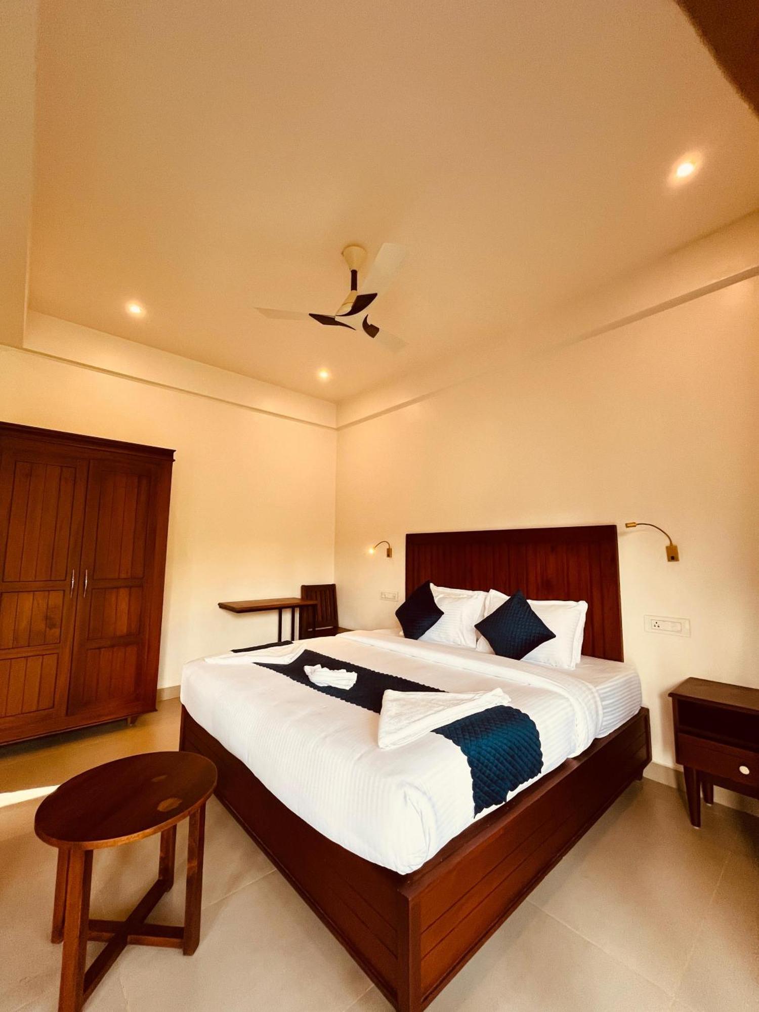 Villa Lush Acres à Thekkady Extérieur photo