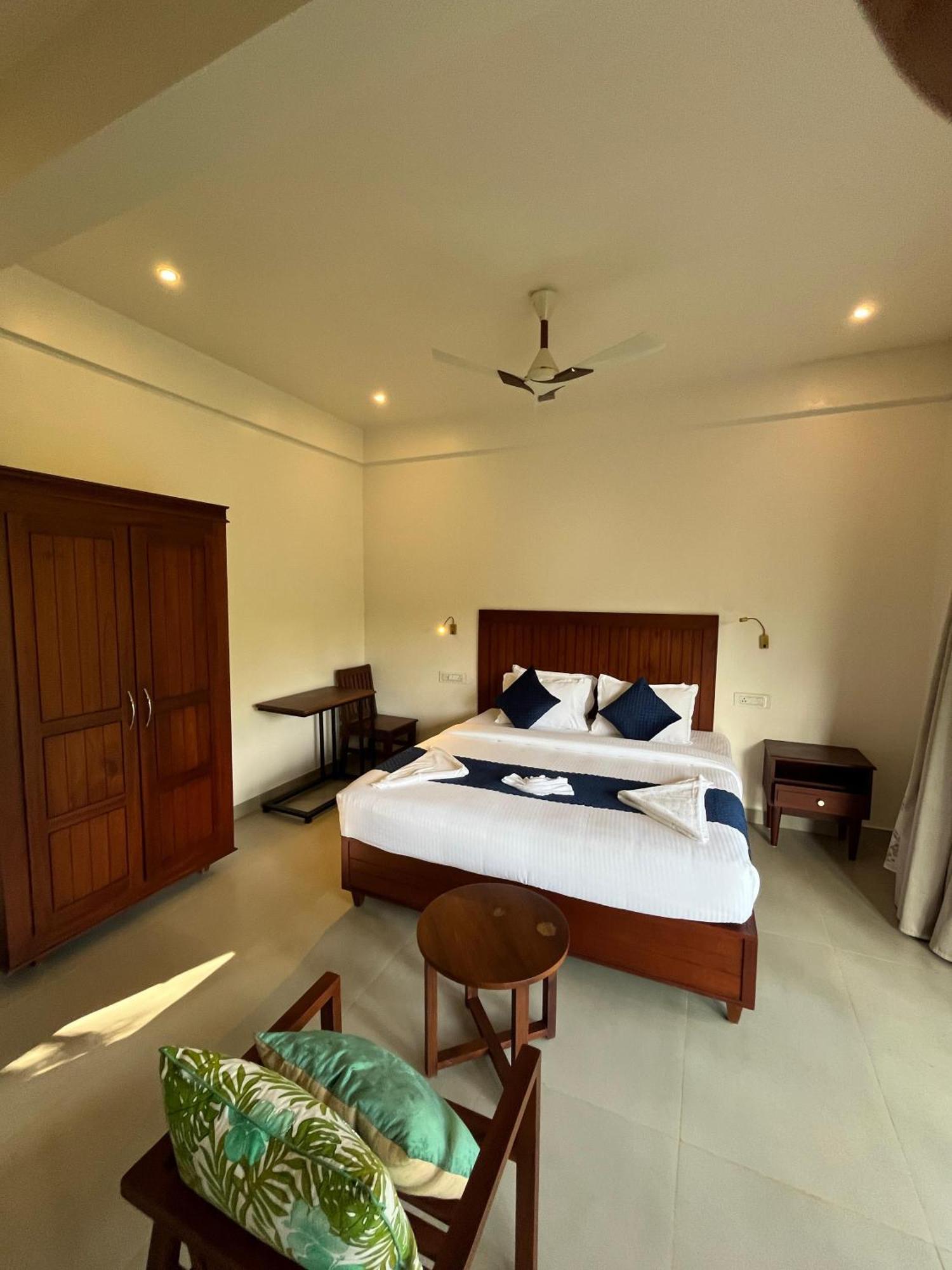 Villa Lush Acres à Thekkady Extérieur photo