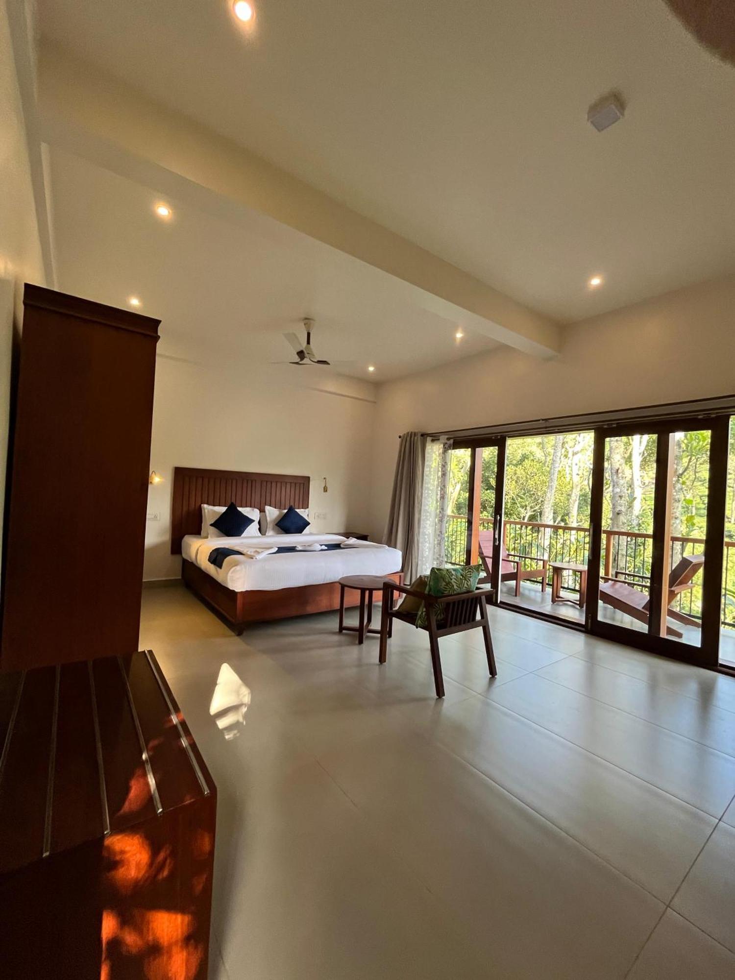 Villa Lush Acres à Thekkady Extérieur photo