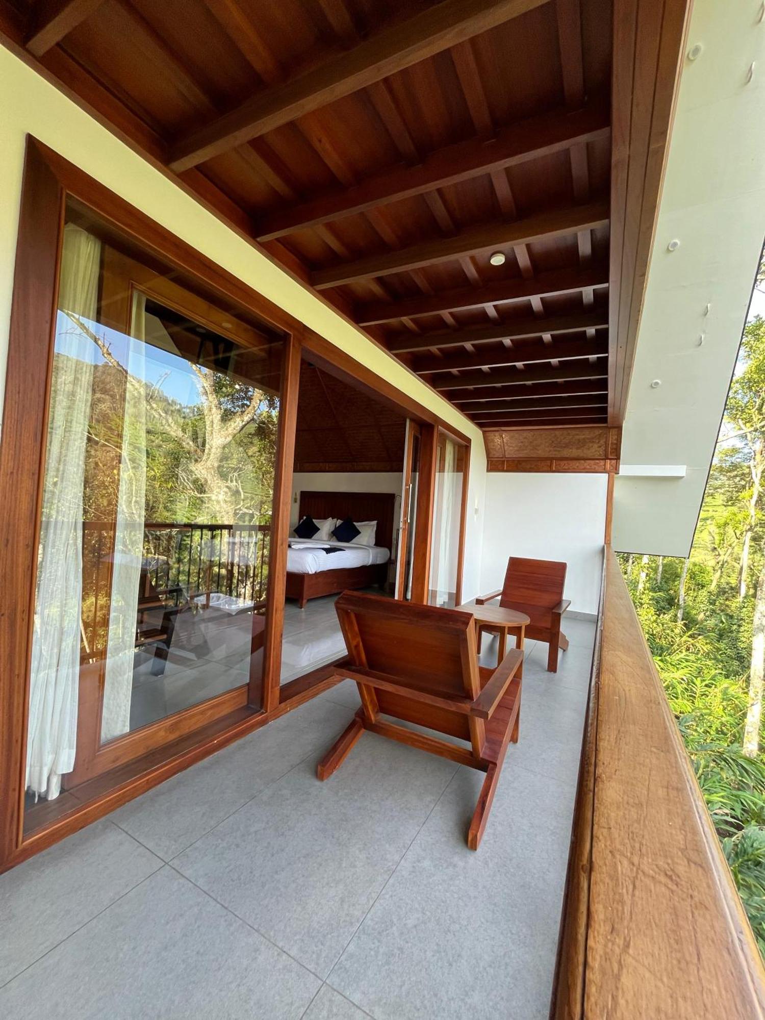 Villa Lush Acres à Thekkady Extérieur photo